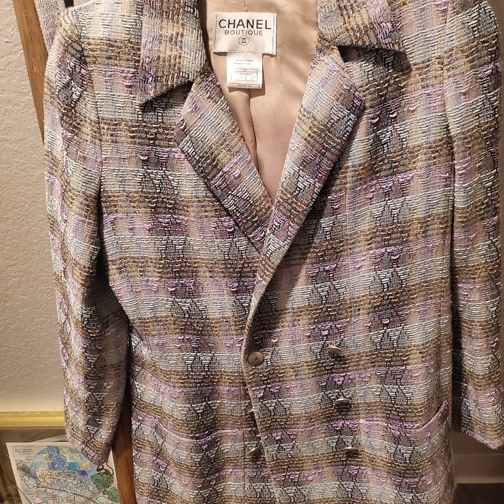 CHANEL tweed blazer size 42